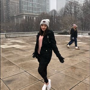 Meet your Posher, Jade